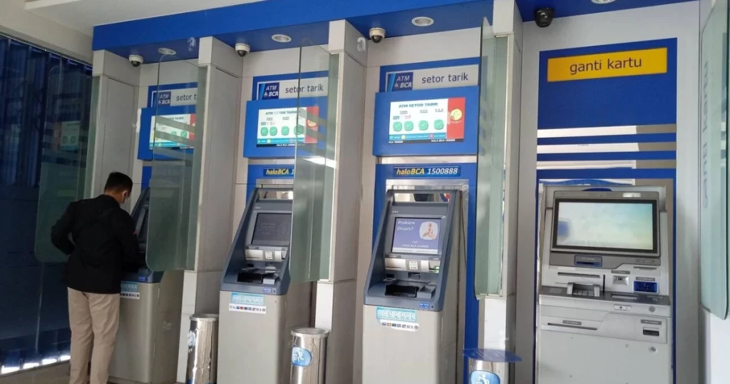 Cara Cek Mutasi di ATM BCA