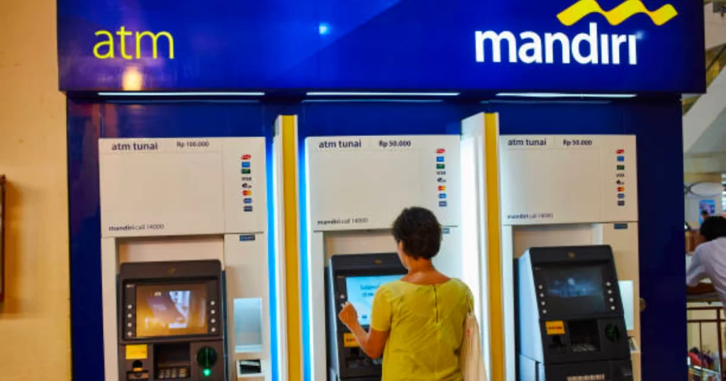 11 Cara Top Up GoPay yang Mempermudah Hidupmu 8 11-Cara-Top-Up-GoPay-yang-Mempermudah-Hidupmu-_ATM-Mandiri_