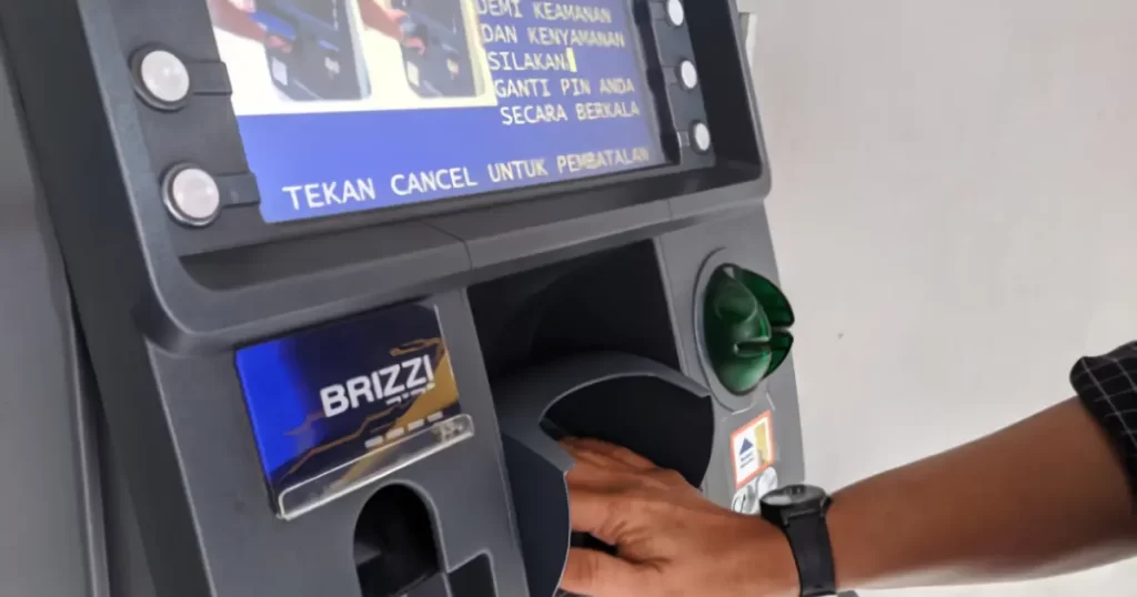 2 Cara Mengambil Uang di ATM BNI Anti Ribet (Cara Mengambil Uang di ATM BNI Tanpa Kartu ATM)