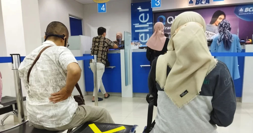 Cara Setor Tunai BCA di Teller
