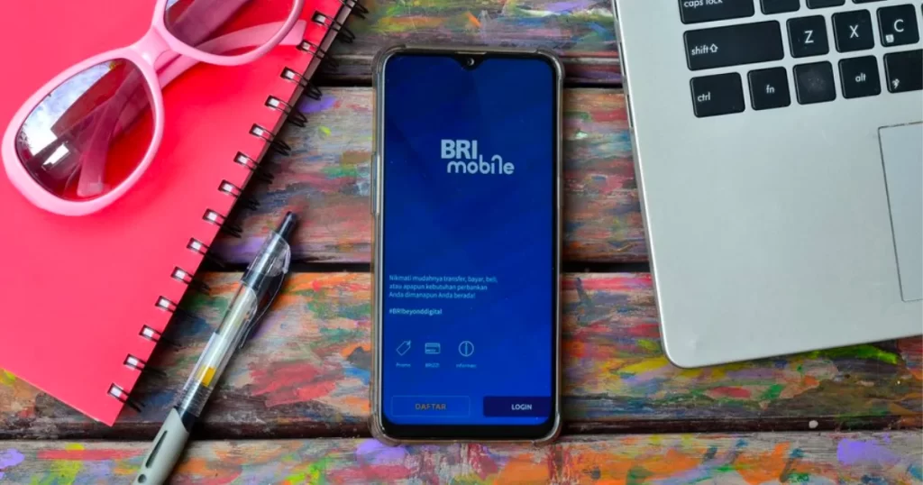 Mudah! 3 Cara Cek Saldo BRI Anti Ribet (Cara Cek Saldo BRI via Aplikasi)