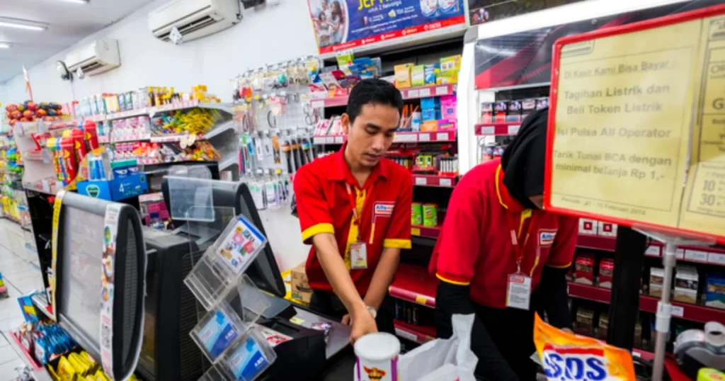 Mudah! 9 Cara Top Up ShopeePay yang Anti Ribet (minimarket)